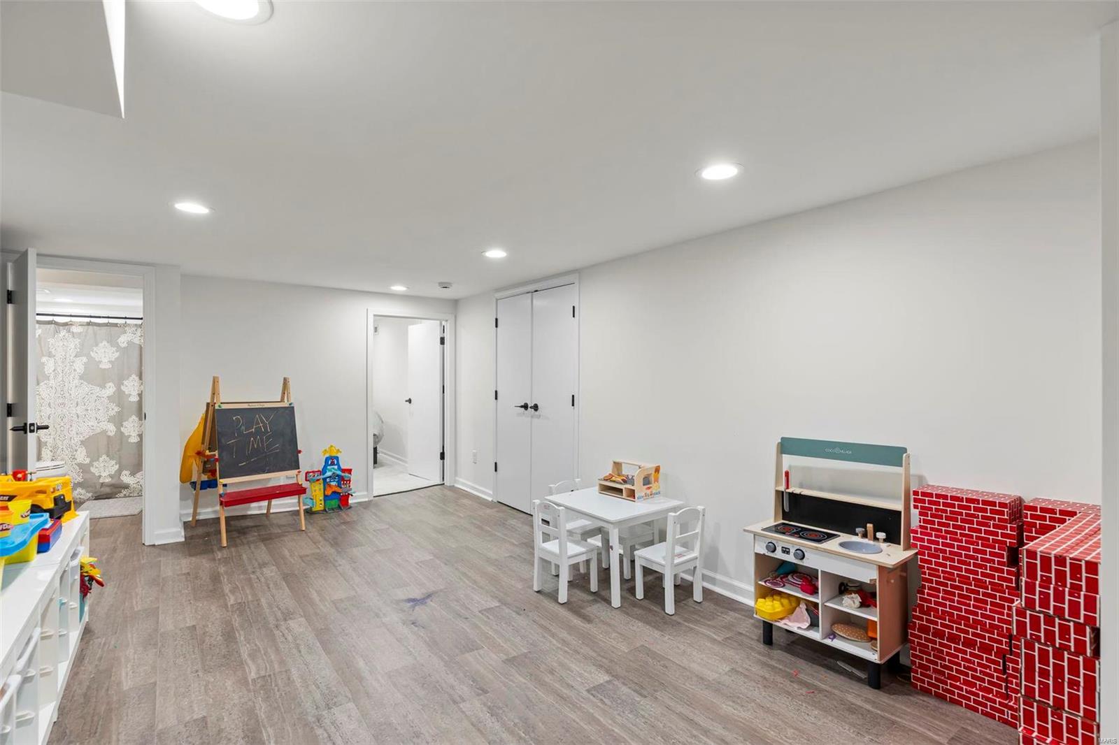 Hi Pointe - Residential