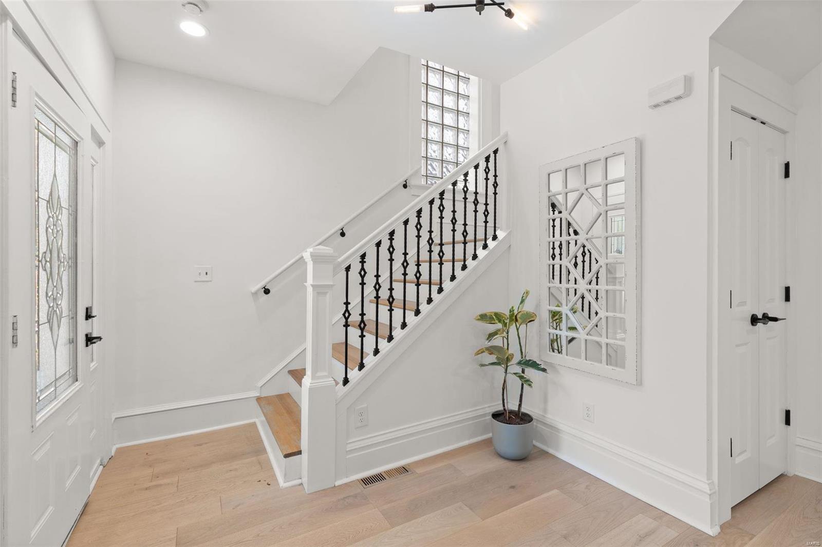 Hi Pointe - Residential