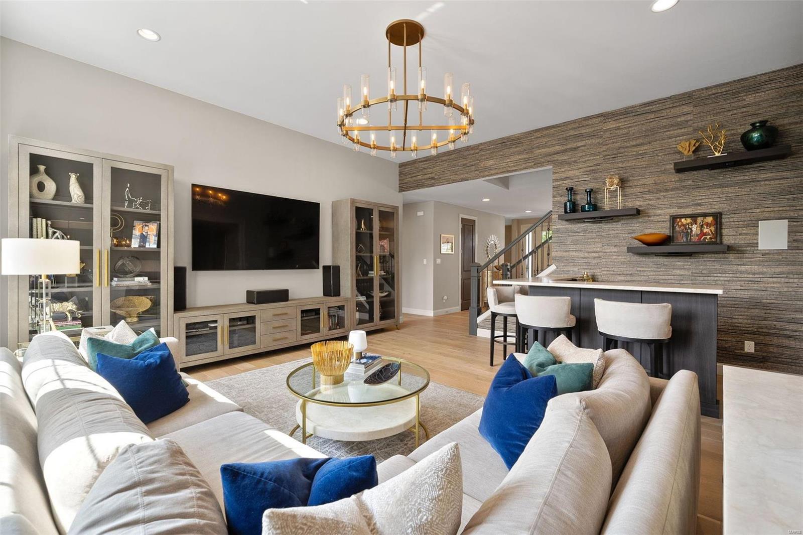 Warwick On White Road - Residential