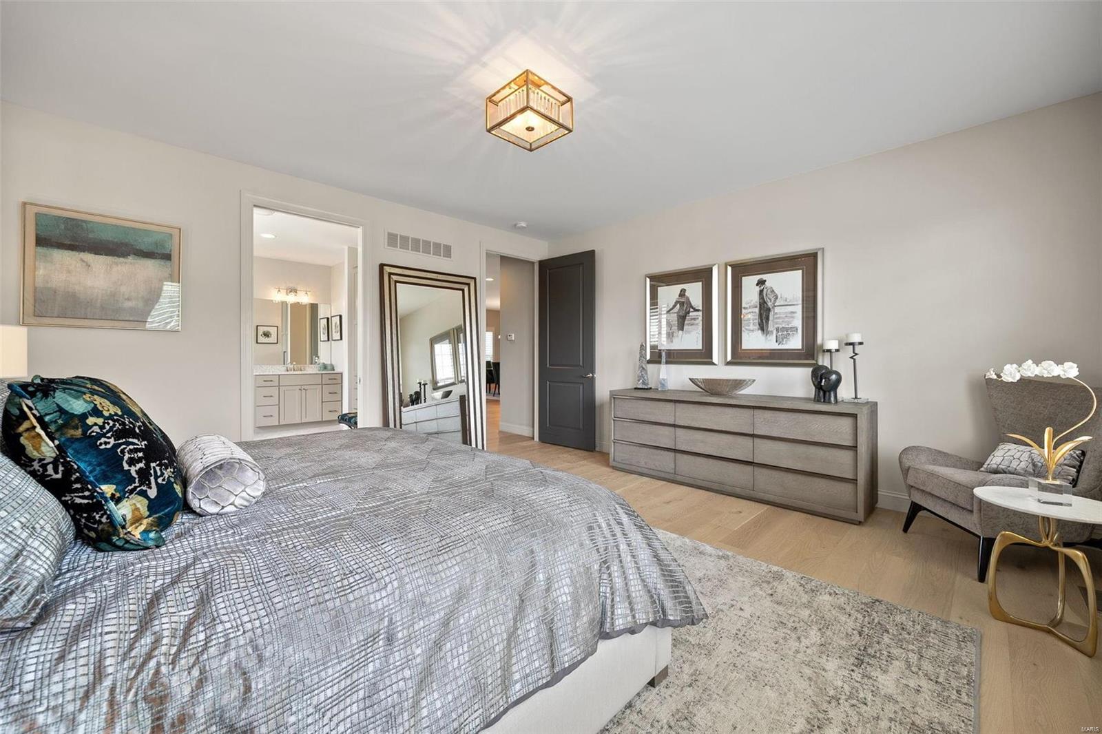 Warwick On White Road - Residential