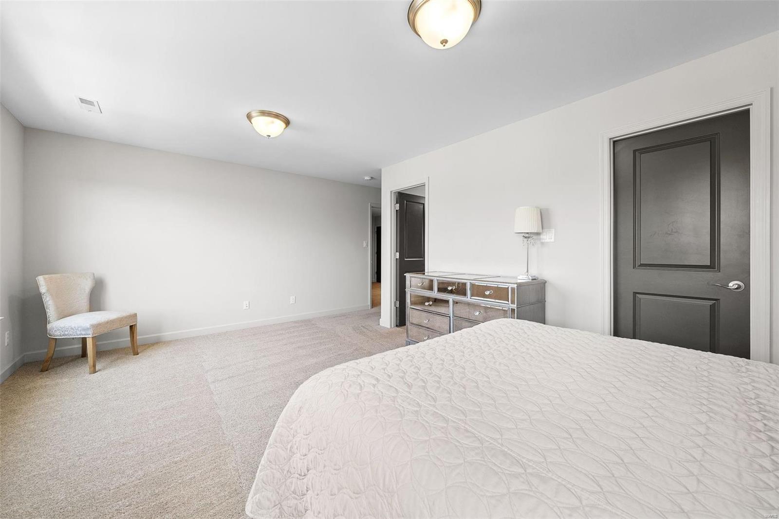 Warwick On White Road - Residential