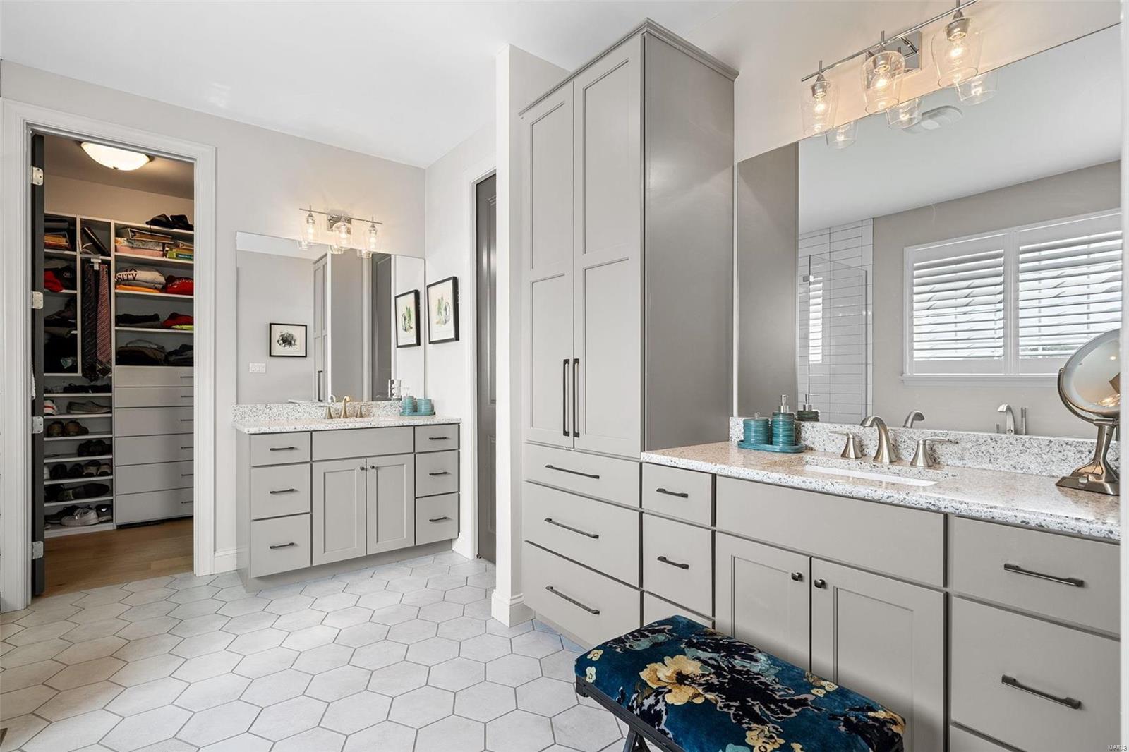 Warwick On White Road - Residential