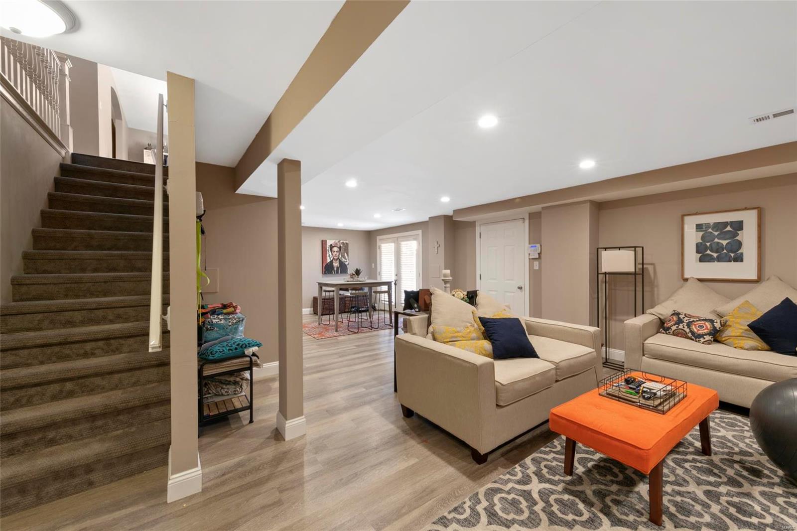 Stoney Mountain Village - Residential