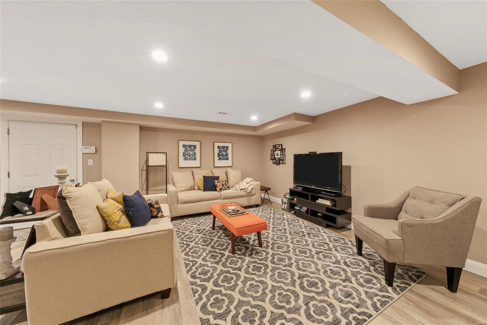 Stoney Mountain Village - Residential