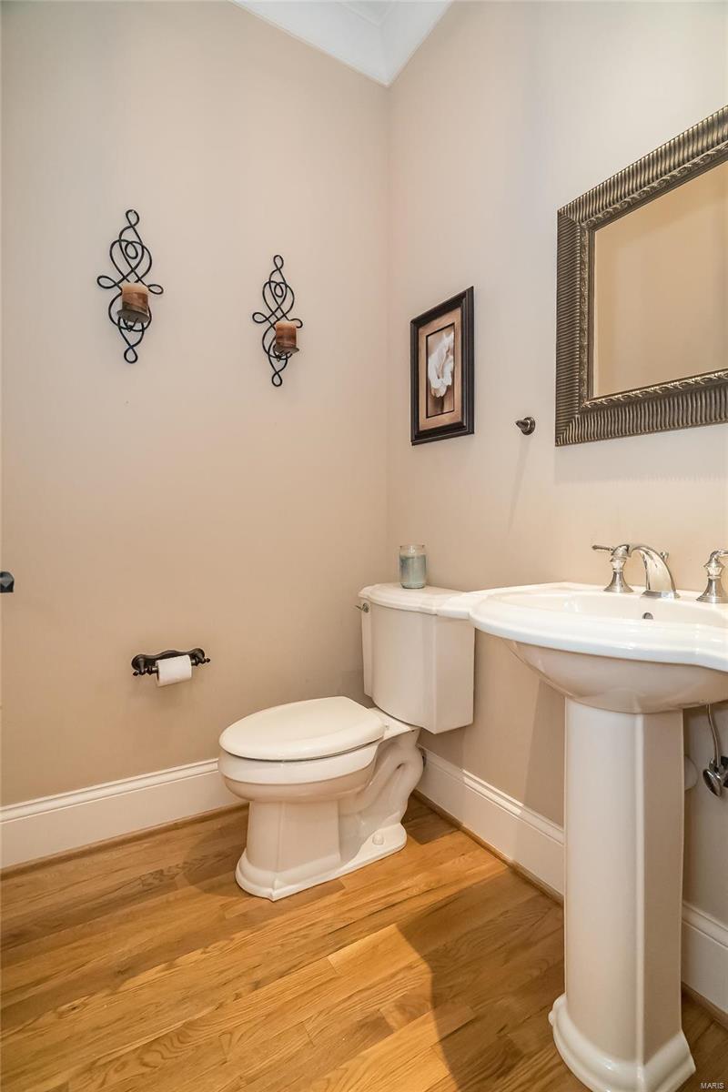 Huntleigh Manor - Residential