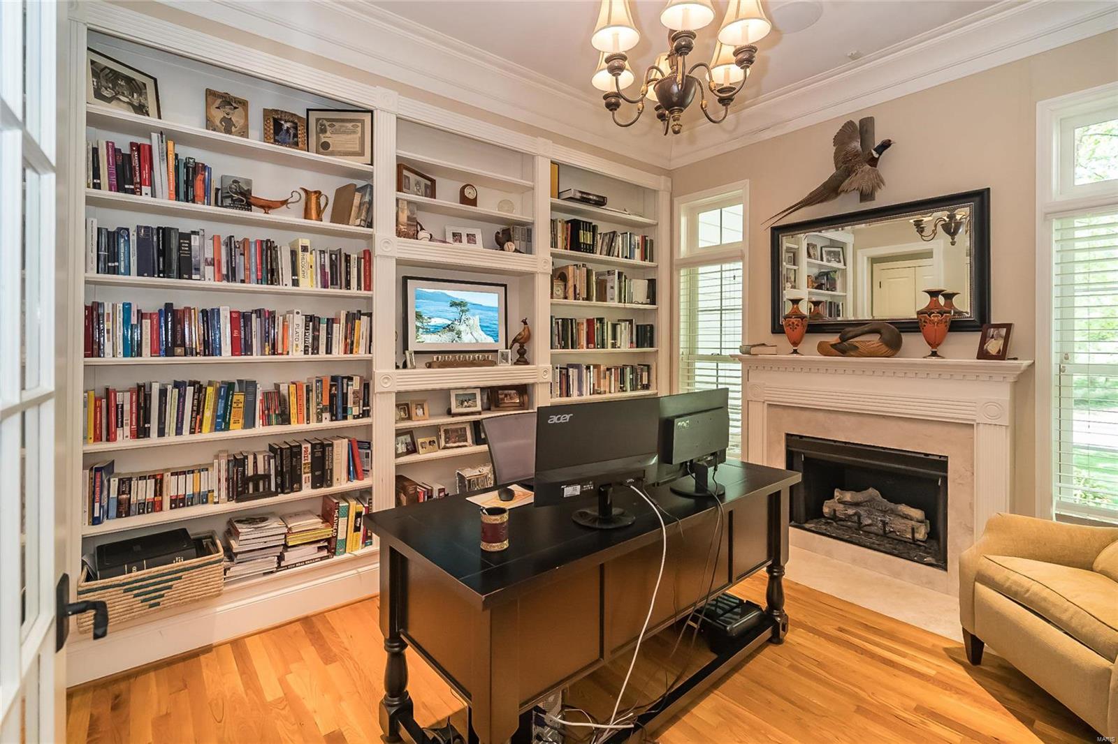 Huntleigh Manor - Residential