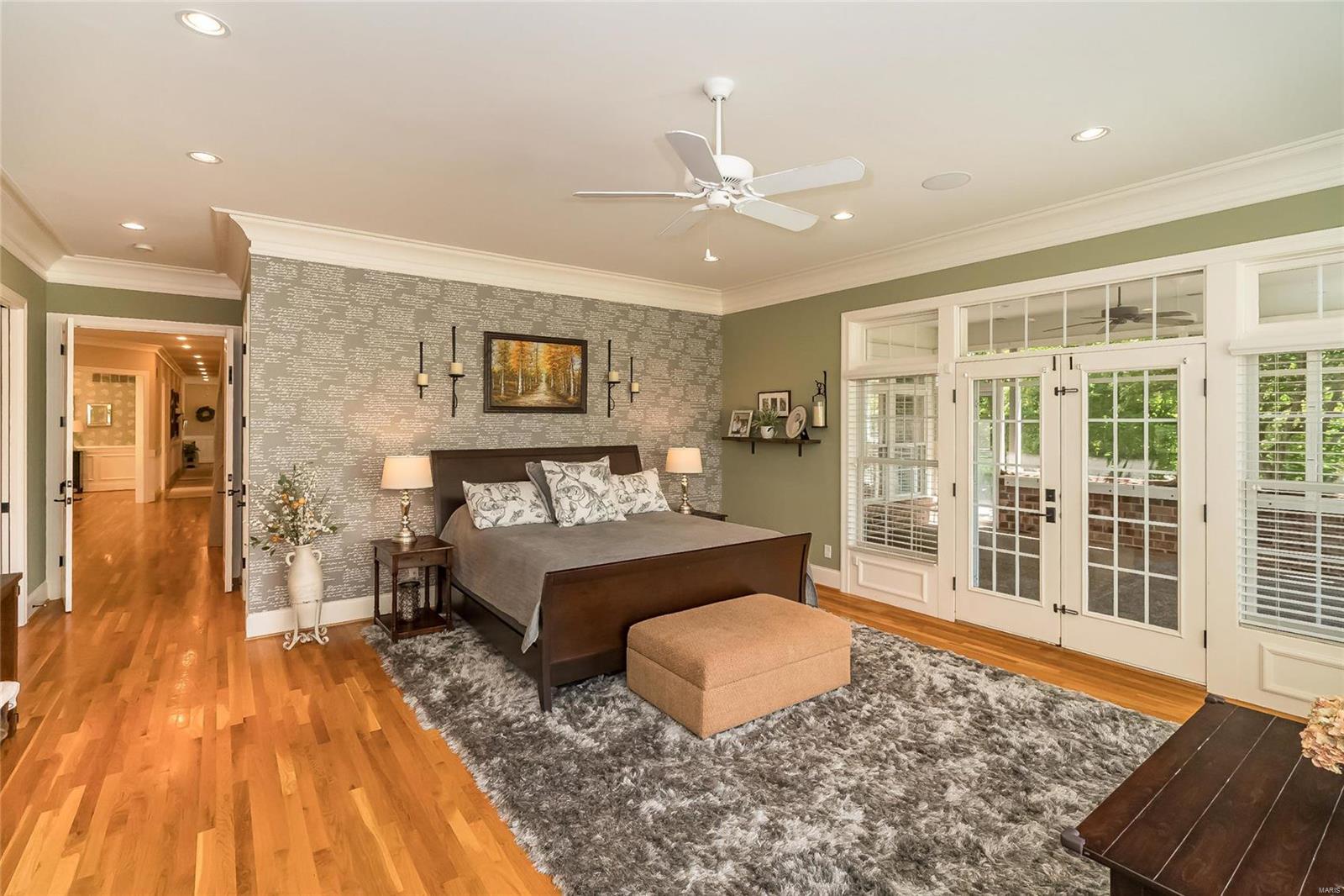 Huntleigh Manor - Residential