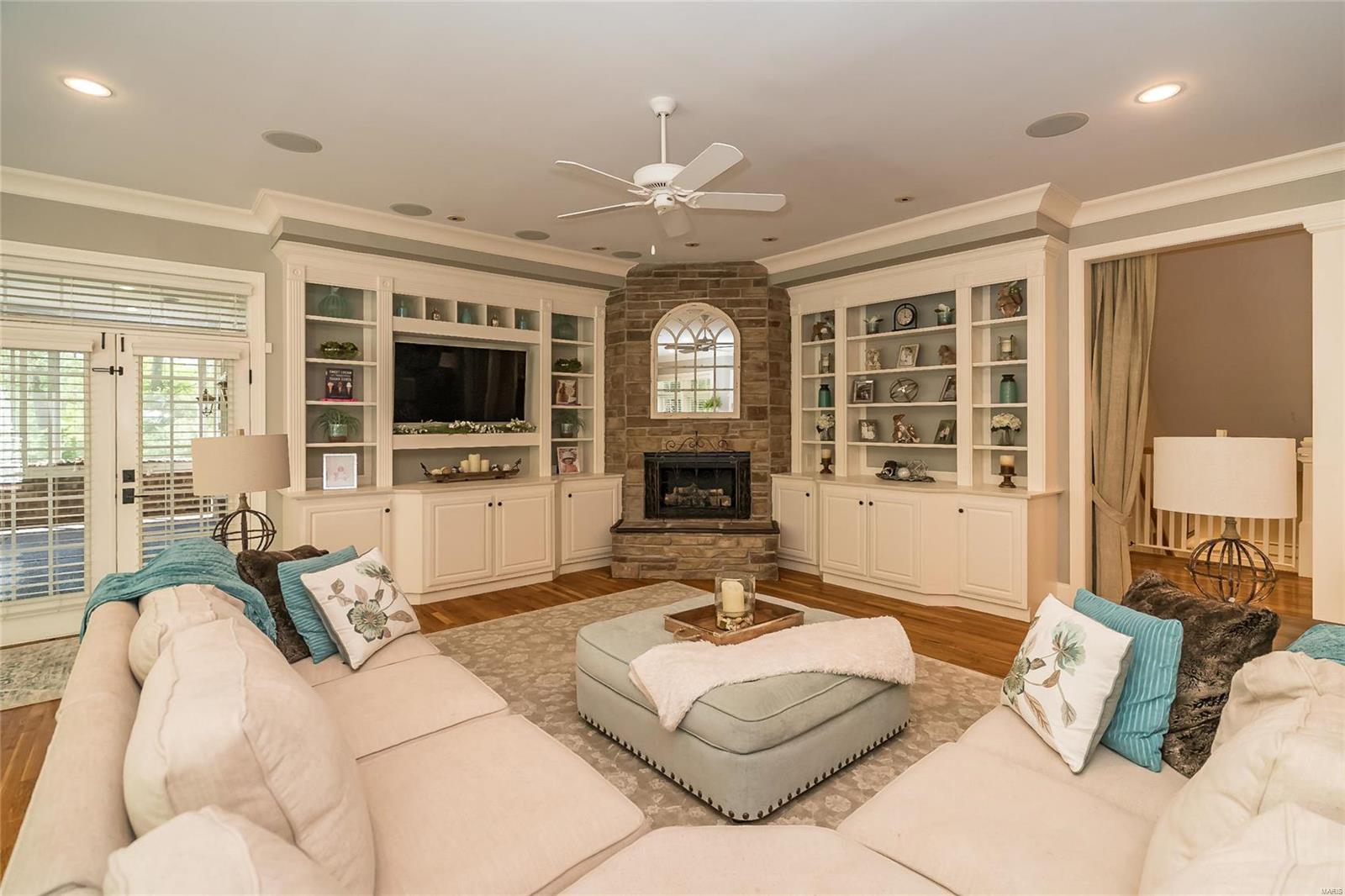 Huntleigh Manor - Residential