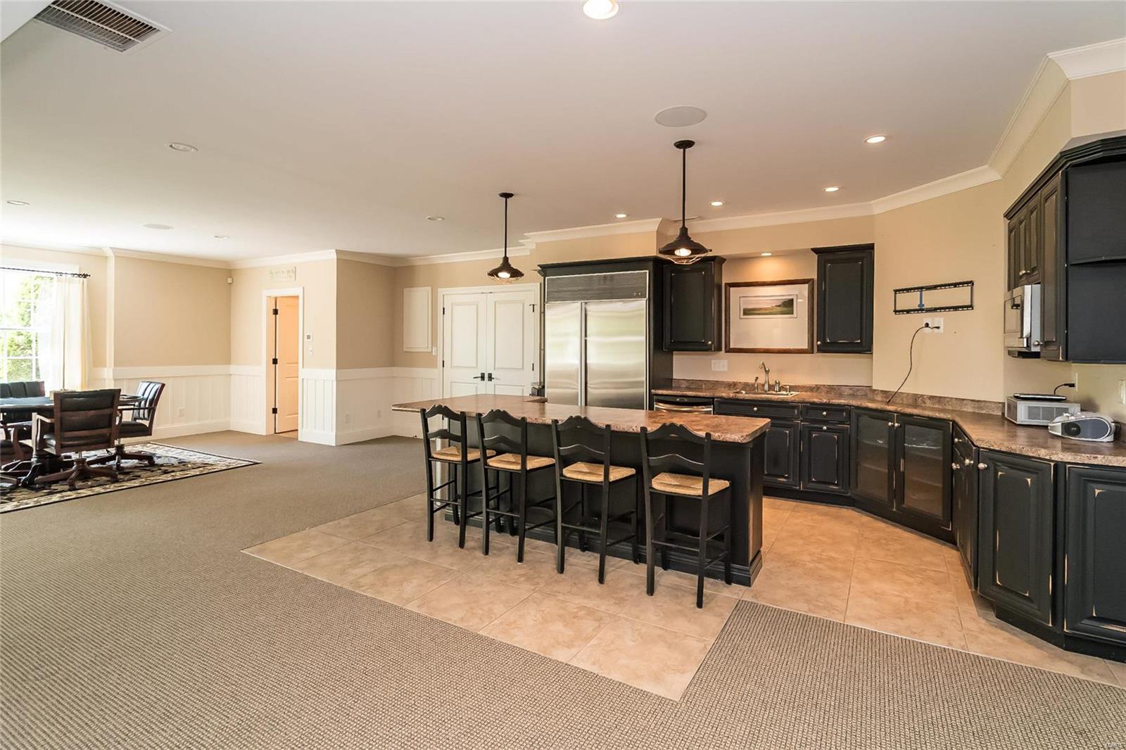 Huntleigh Manor - Residential