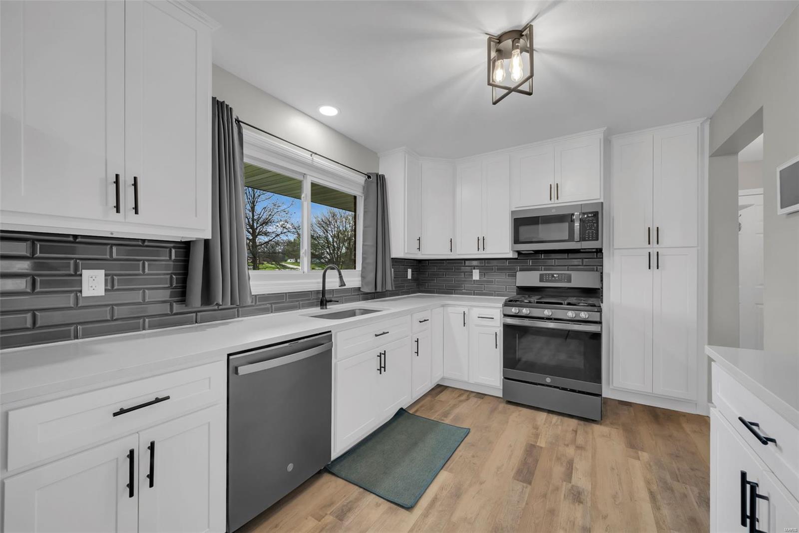 Troy, Missouri 63379, United States, 3 Bedrooms Bedrooms, ,2 BathroomsBathrooms,Residential,Active,107748