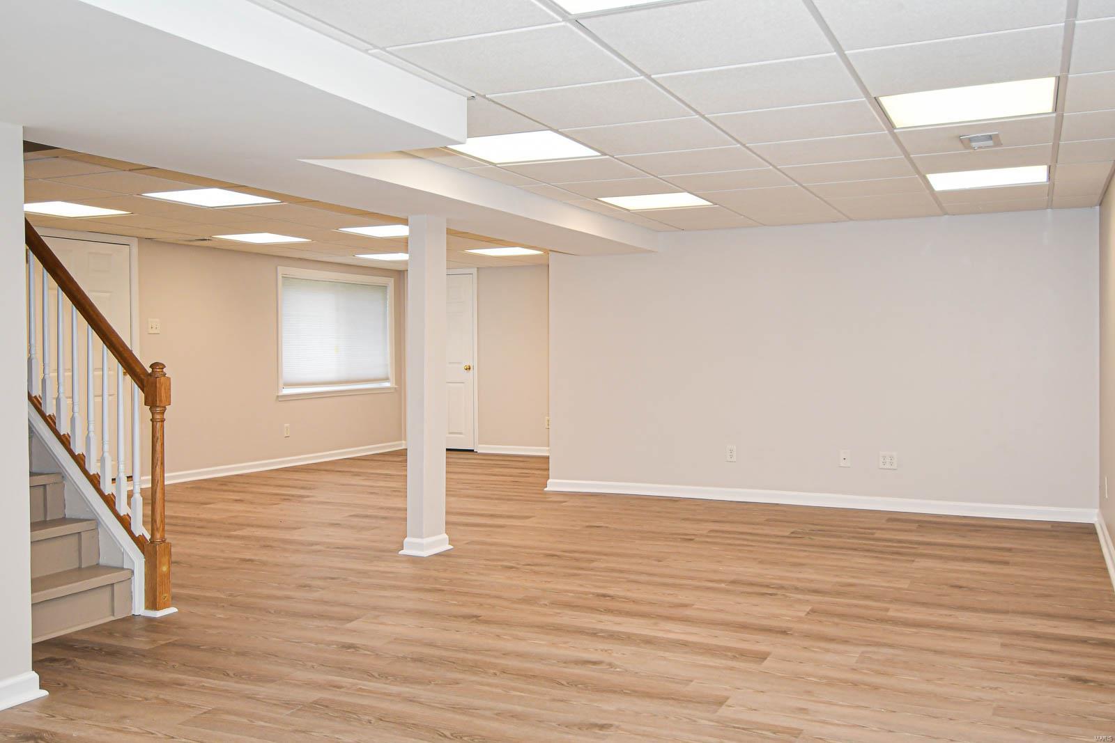 Saxon Manor South 1 - Residential Lease