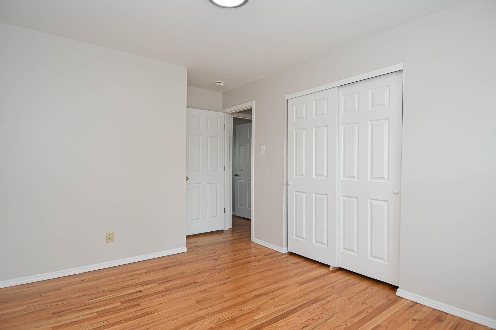 Saxon Manor South 1 - Residential Lease