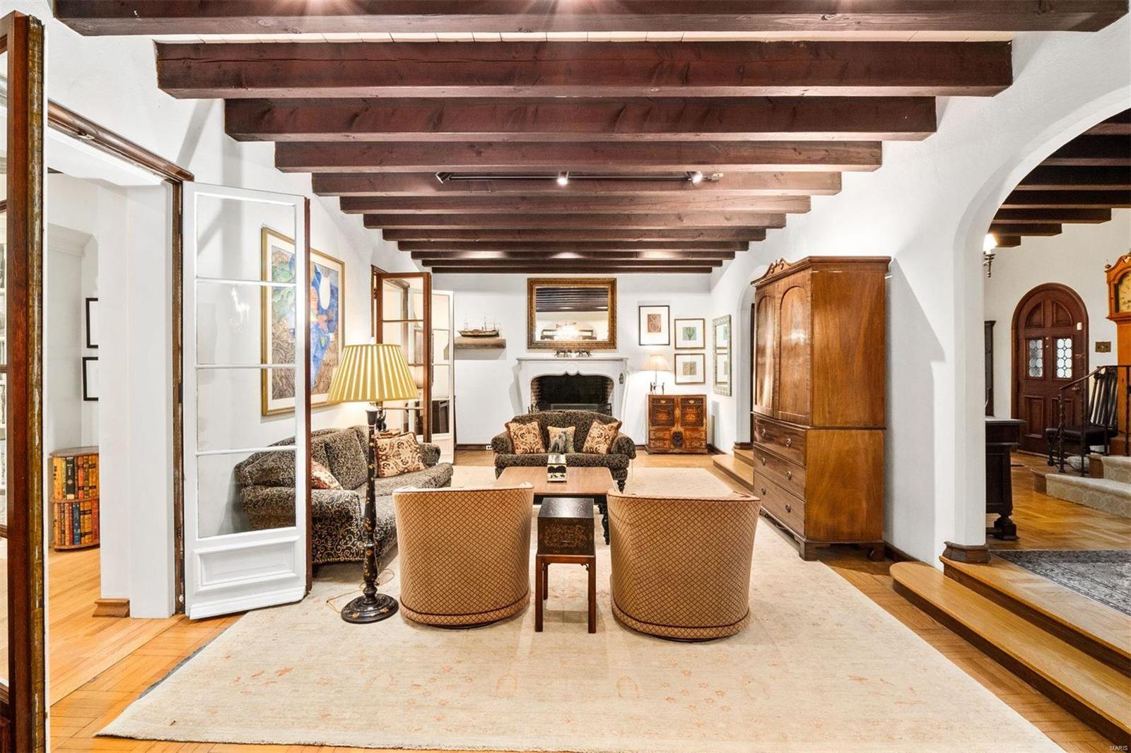 Robyn Lane Sub - Residential