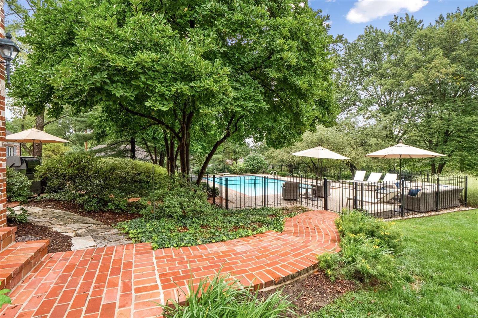 Robyn Lane Sub - Residential