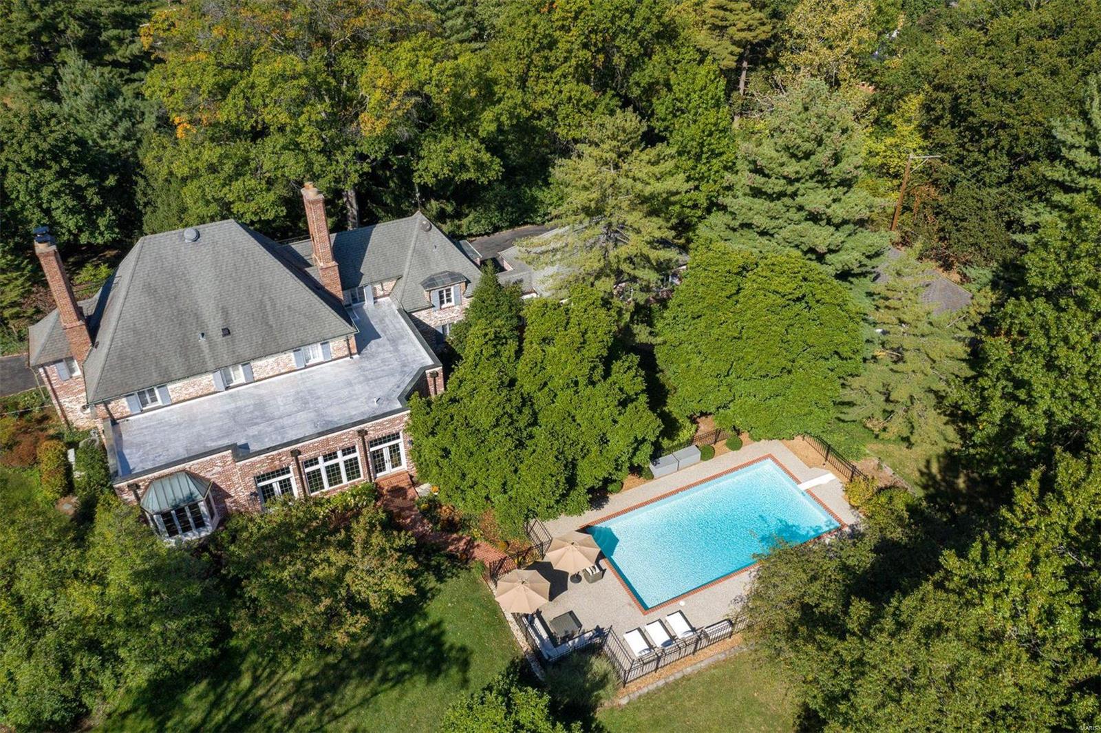 Robyn Lane Sub - Residential