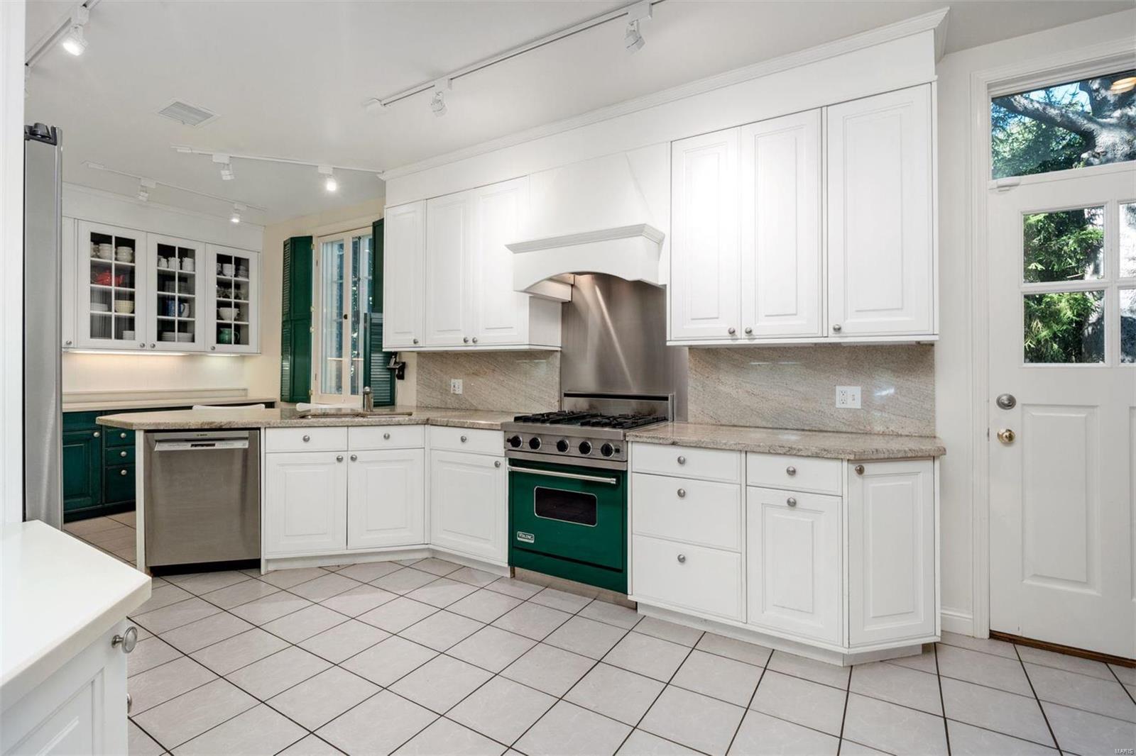 Robyn Lane Sub - Residential