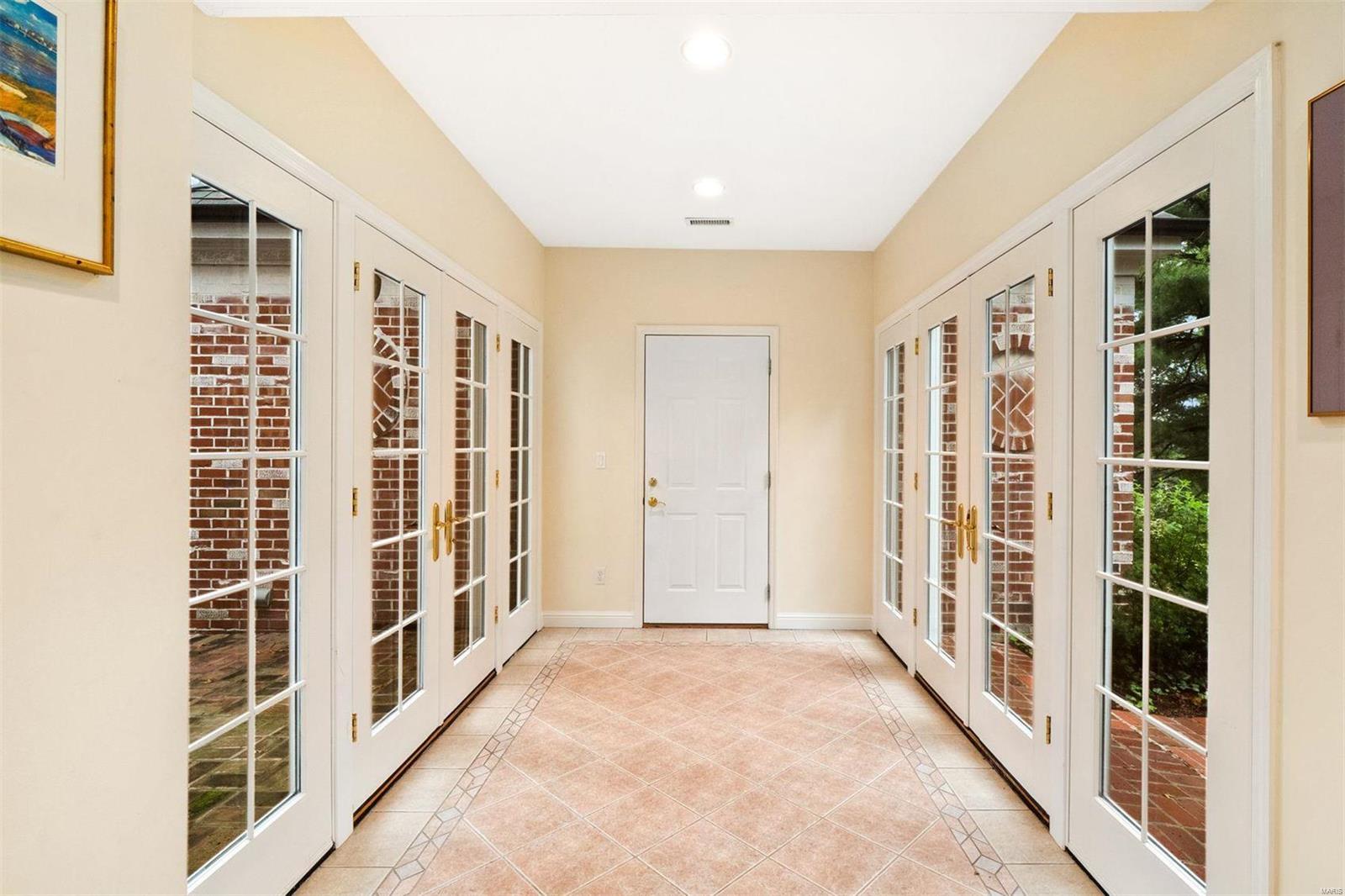 Robyn Lane Sub - Residential