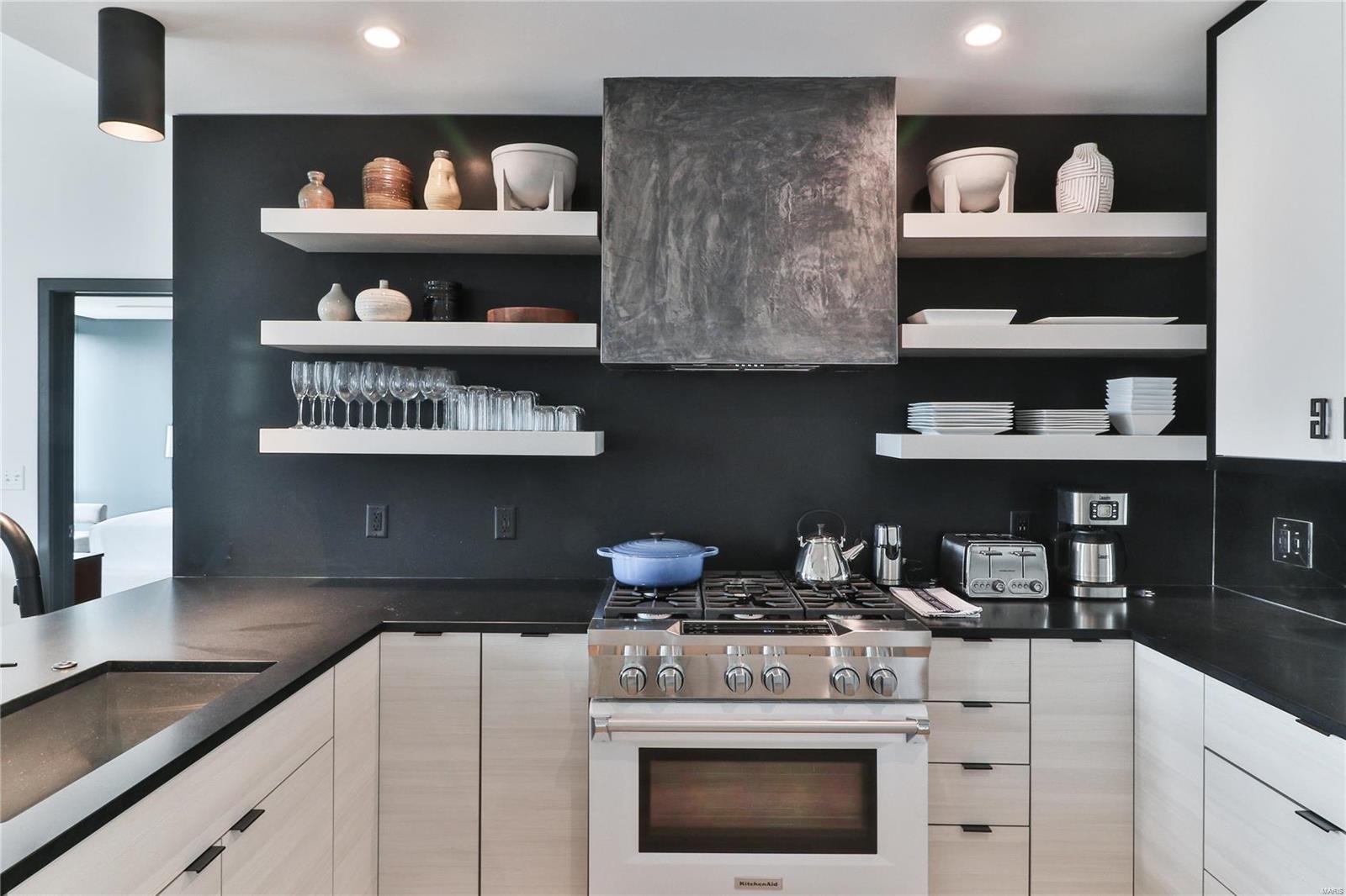 Park East Tower - Residential Lease