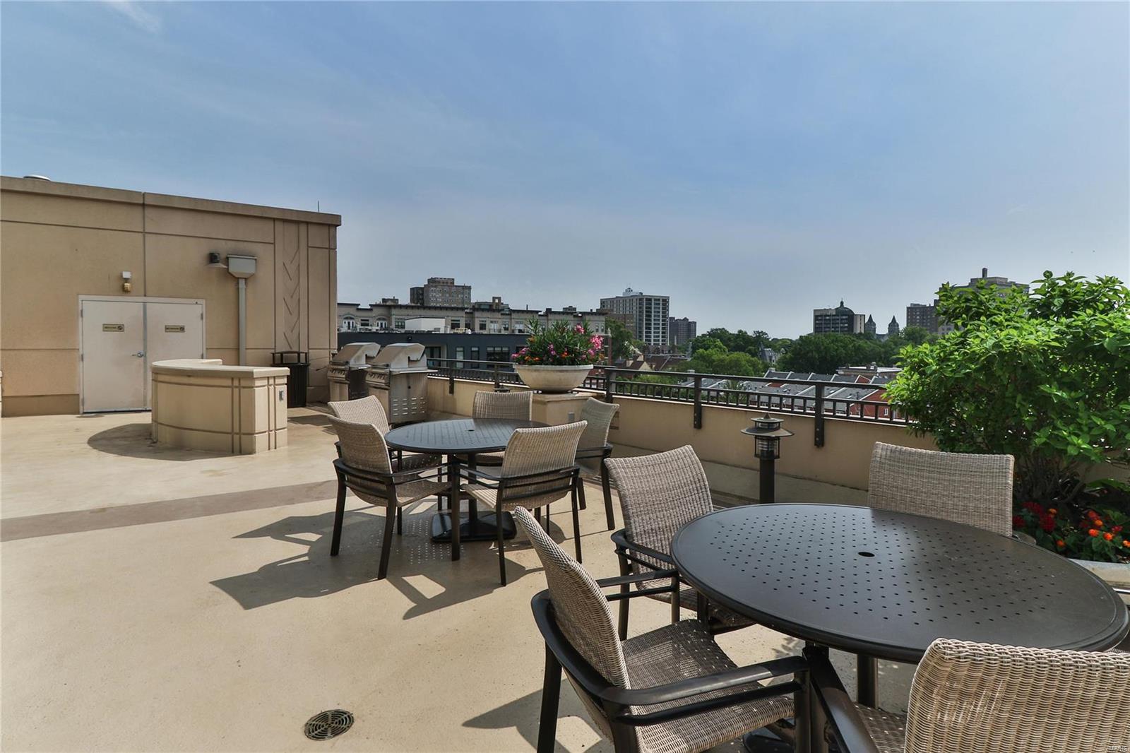 Park East Tower - Residential Lease