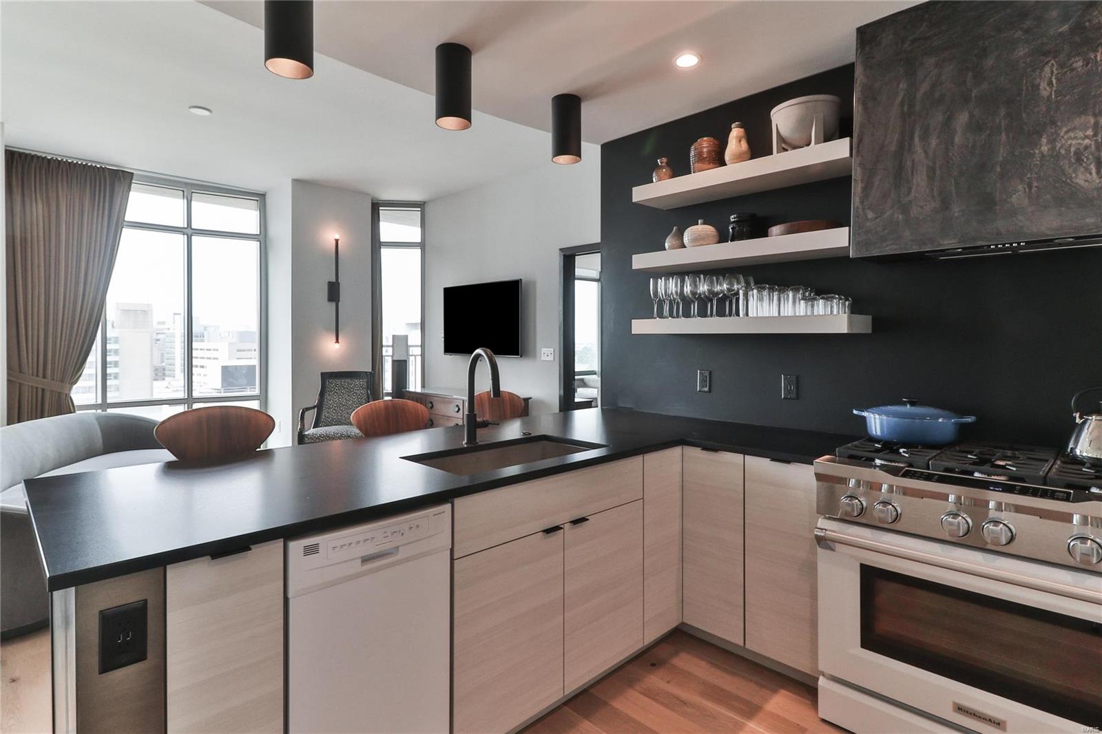 Park East Tower - Residential Lease