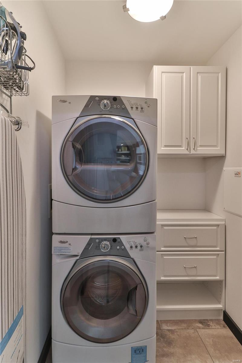 Park East Tower - Residential Lease