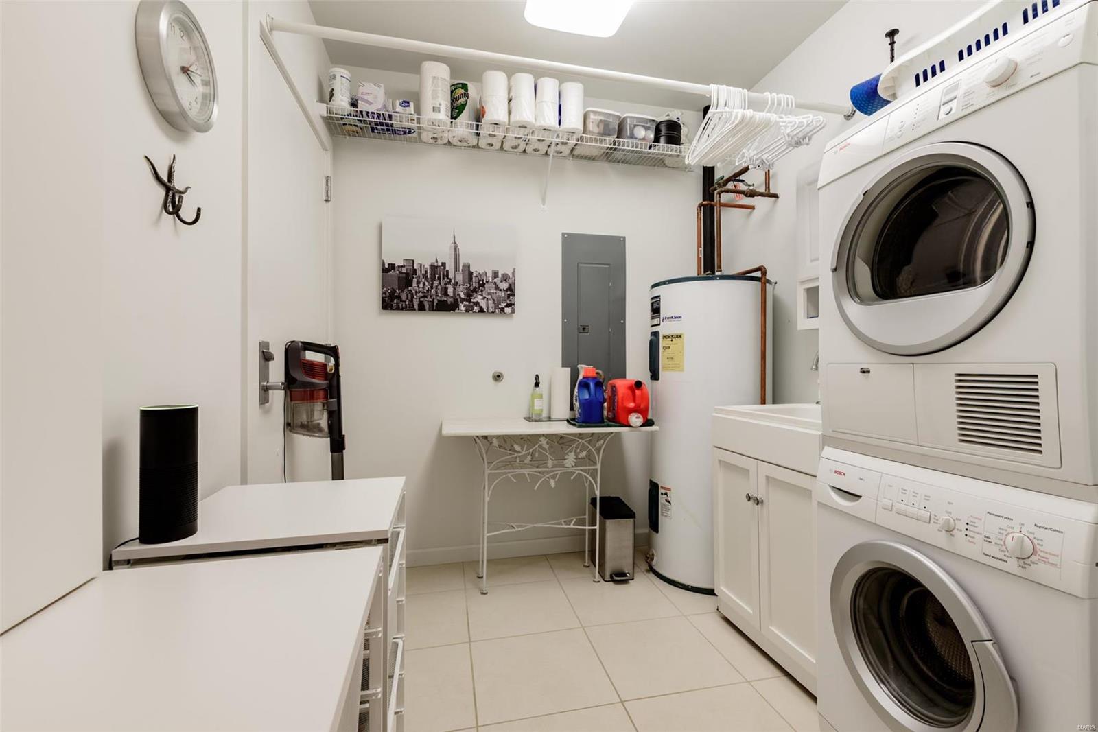 4545 Lindell - Residential