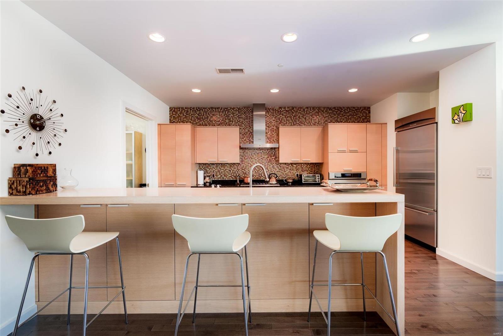 4545 Lindell - Residential