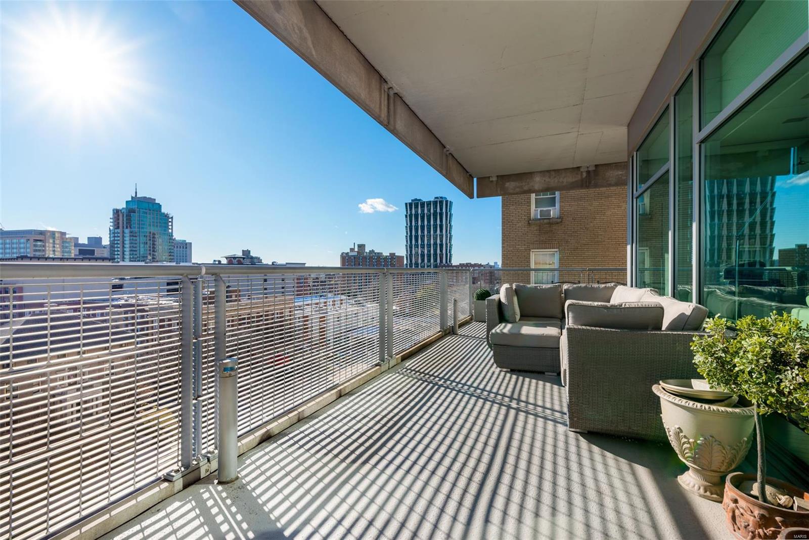 4545 Lindell - Residential