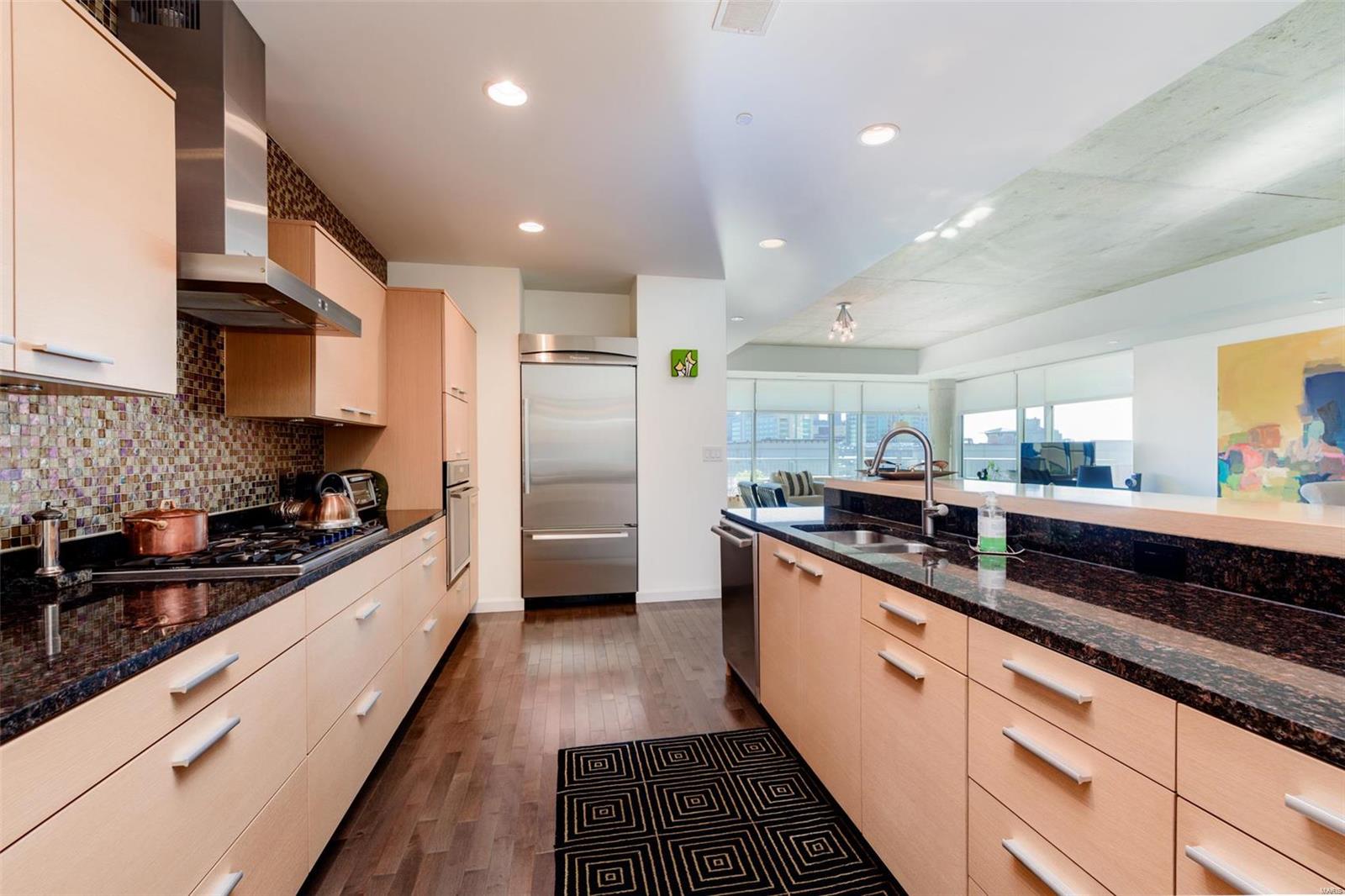 4545 Lindell - Residential