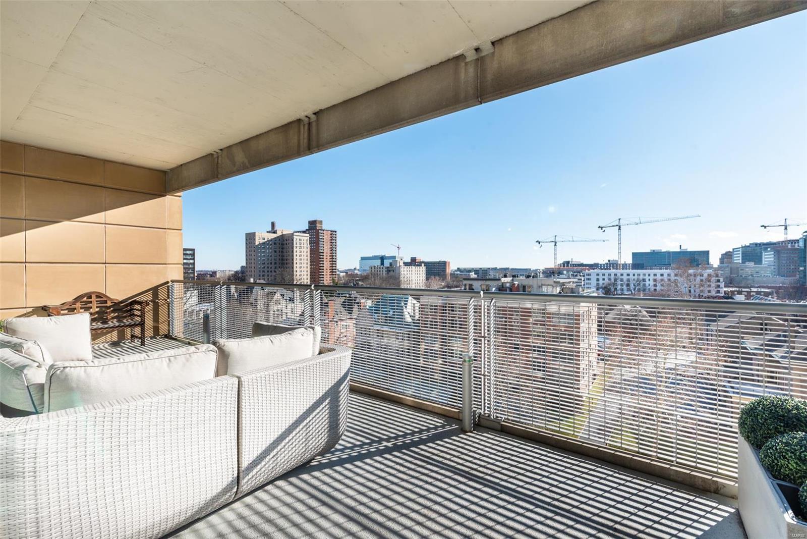 4545 Lindell - Residential