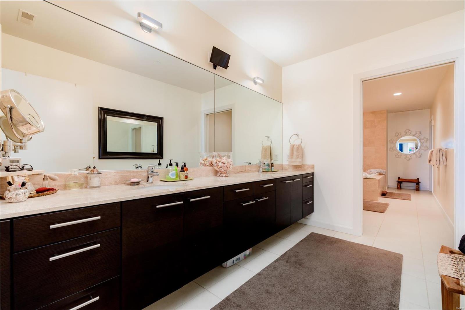 4545 Lindell - Residential