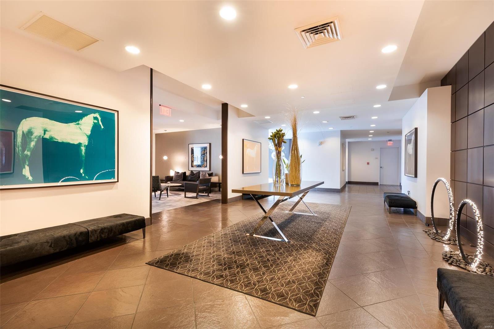 4545 Lindell - Residential