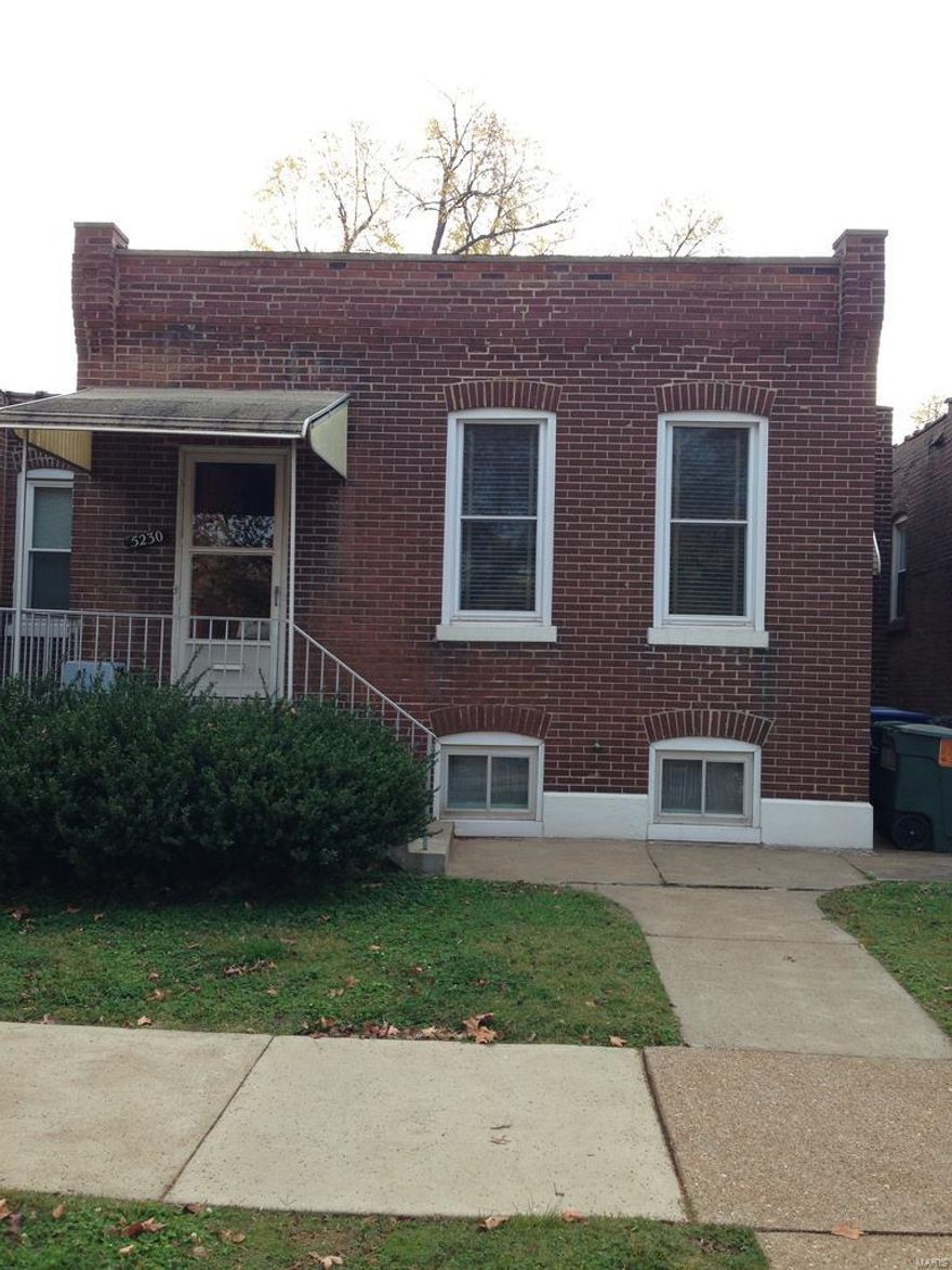 Charming South St. Louis City Brick Bungalow with great potential! This well-built home features solid bones and is ready for your personal touch. The classic brick exterior adds character, while the interior offers a versatile floor plan with plenty of natural light. With a little TLC, this gem will shine! Conveniently located in a desirable neighborhood, close to parks, shops, and restaurants. Don't miss the opportunity to make this your dream home. Schedule a showing today! Property could easily be made into a 2 bedroom.