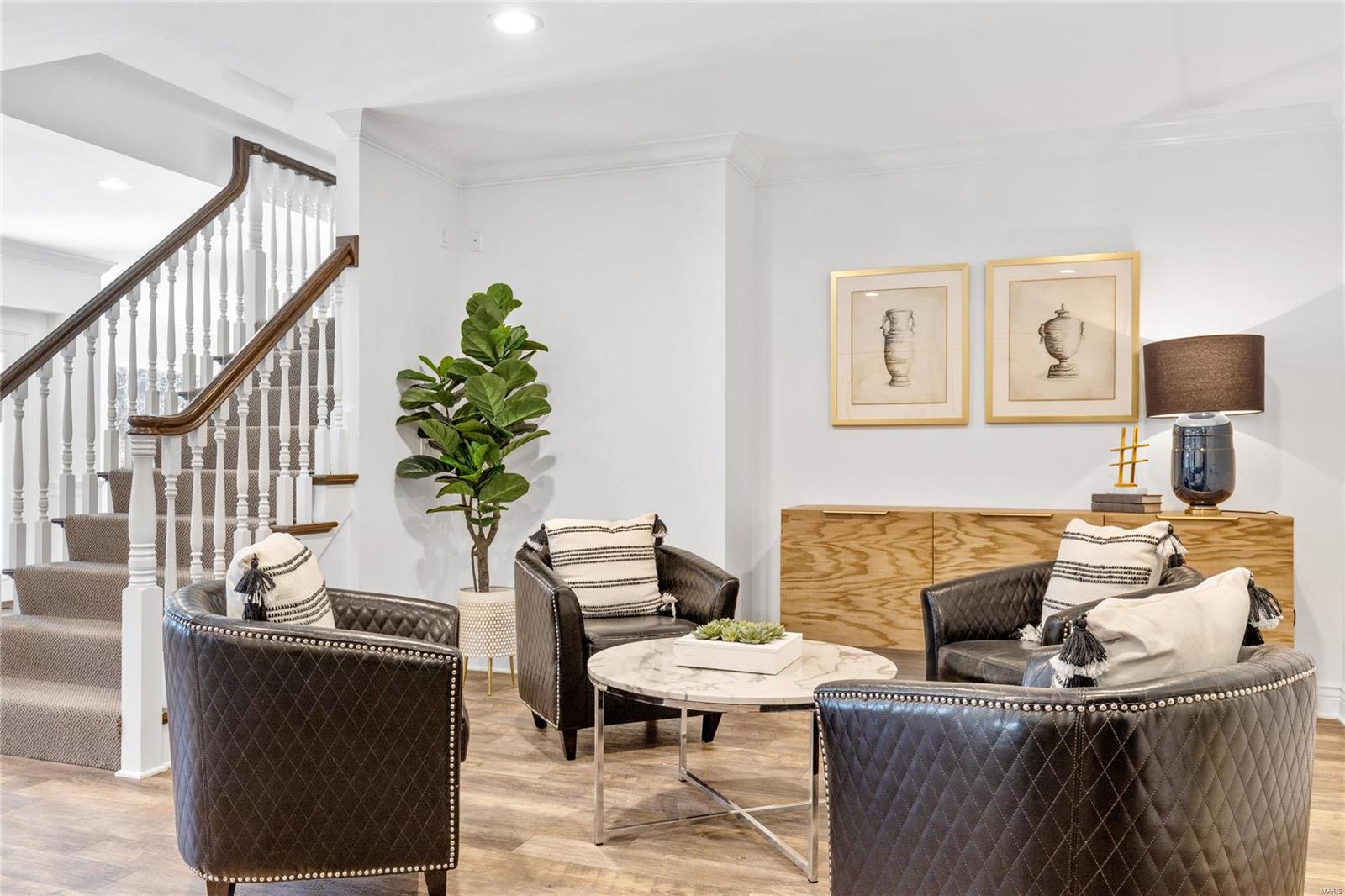 Whitmoor Upper Rdwy & Esmt - Residential