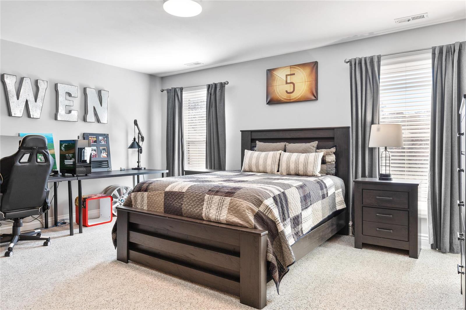 Whitmoor Upper Rdwy & Esmt - Residential