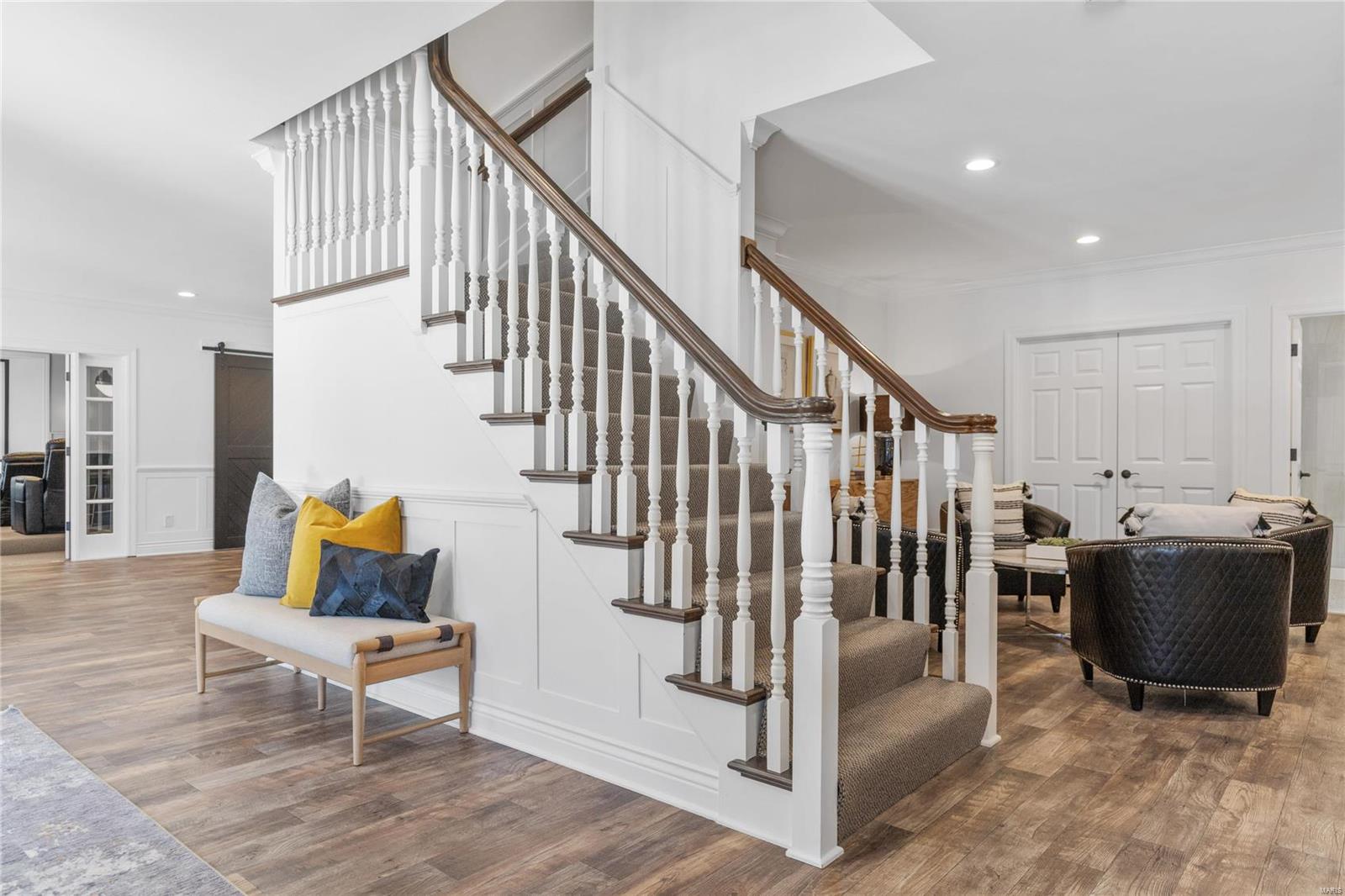 Whitmoor Upper Rdwy & Esmt - Residential