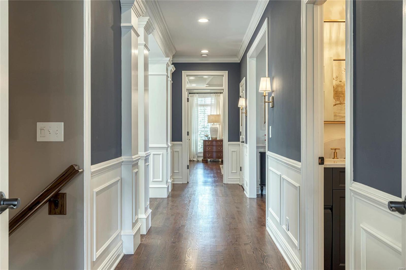 Whitmoor Upper Rdwy & Esmt - Residential