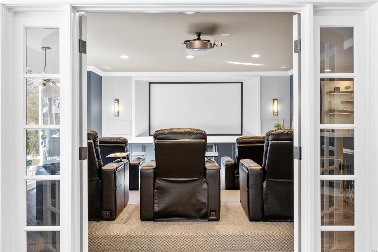 Whitmoor Upper Rdwy & Esmt - Residential