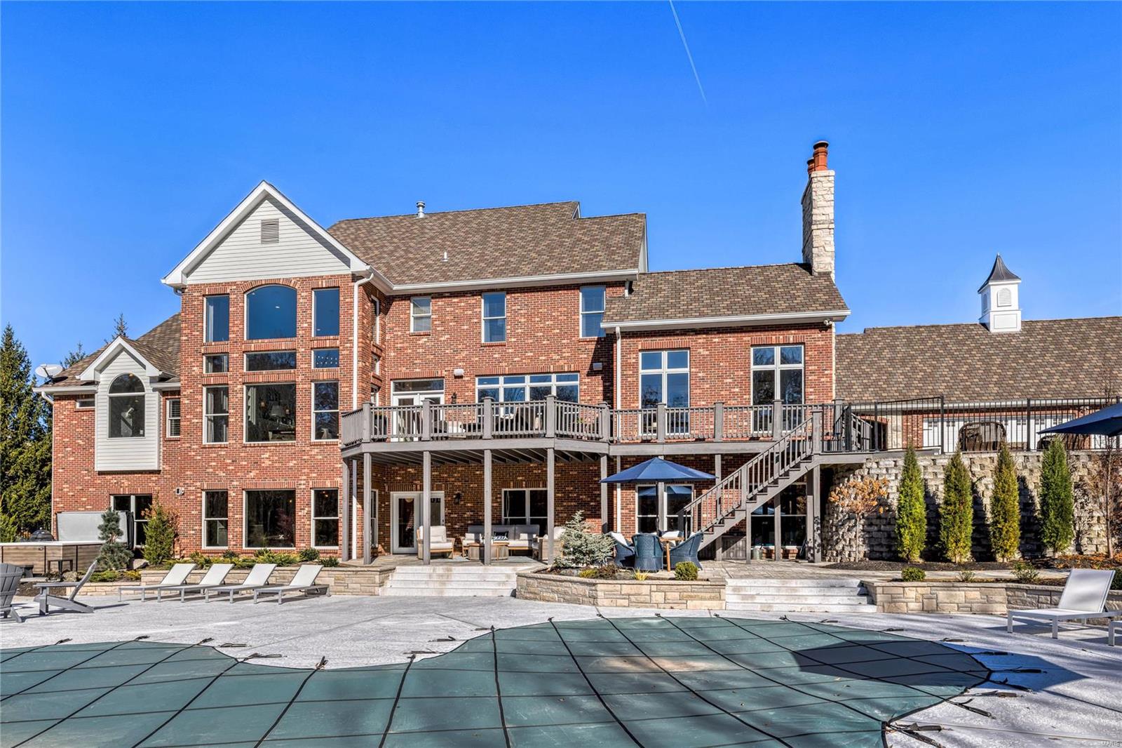 Whitmoor Upper Rdwy & Esmt - Residential