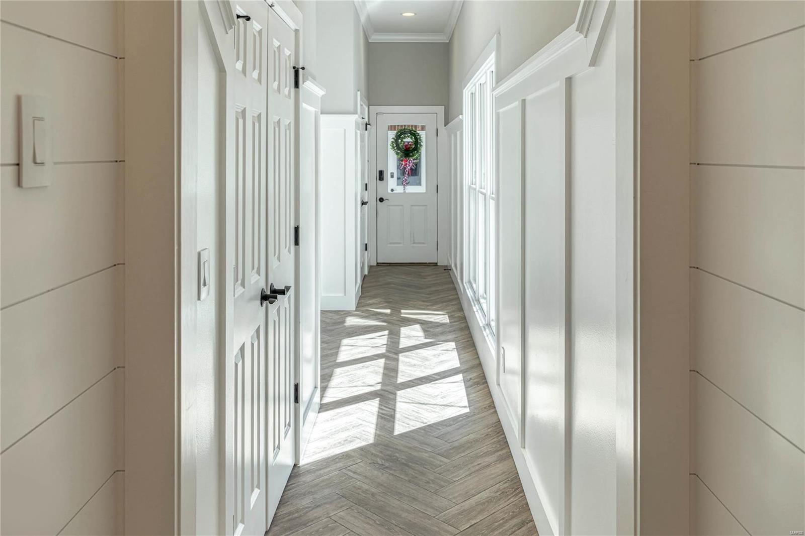 Whitmoor Upper Rdwy & Esmt - Residential