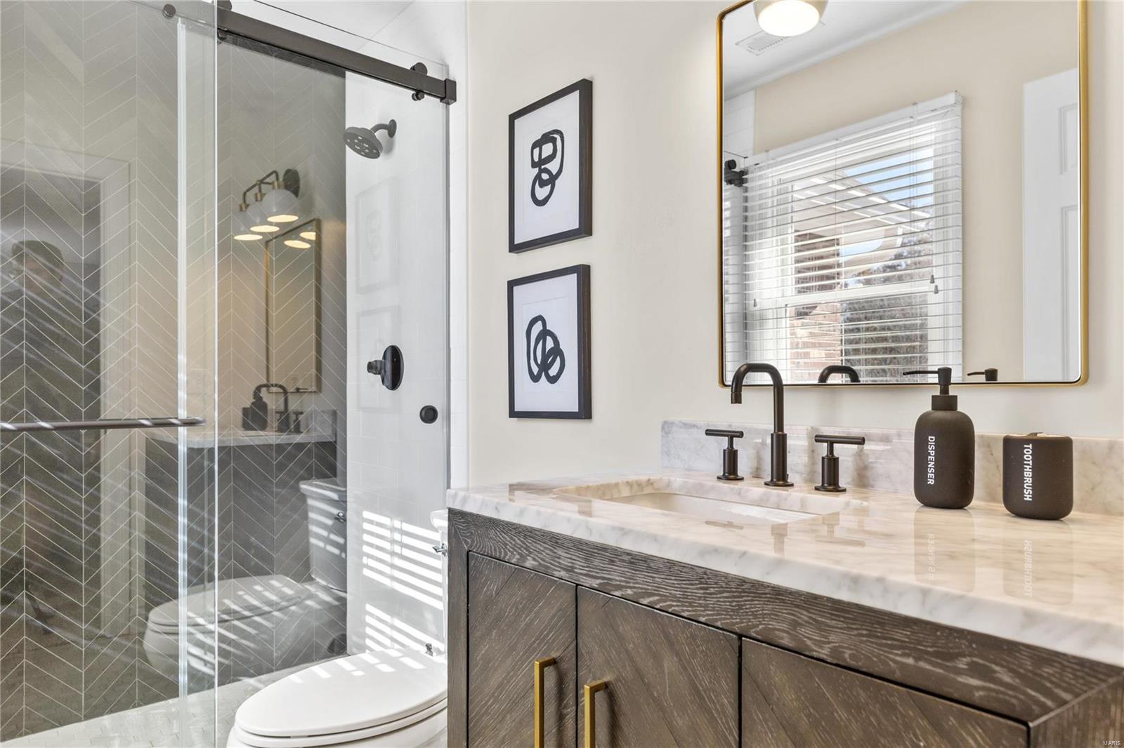 Whitmoor Upper Rdwy & Esmt - Residential