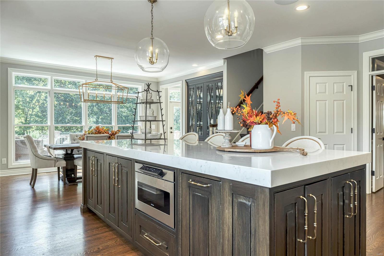 Whitmoor Upper Rdwy & Esmt - Residential