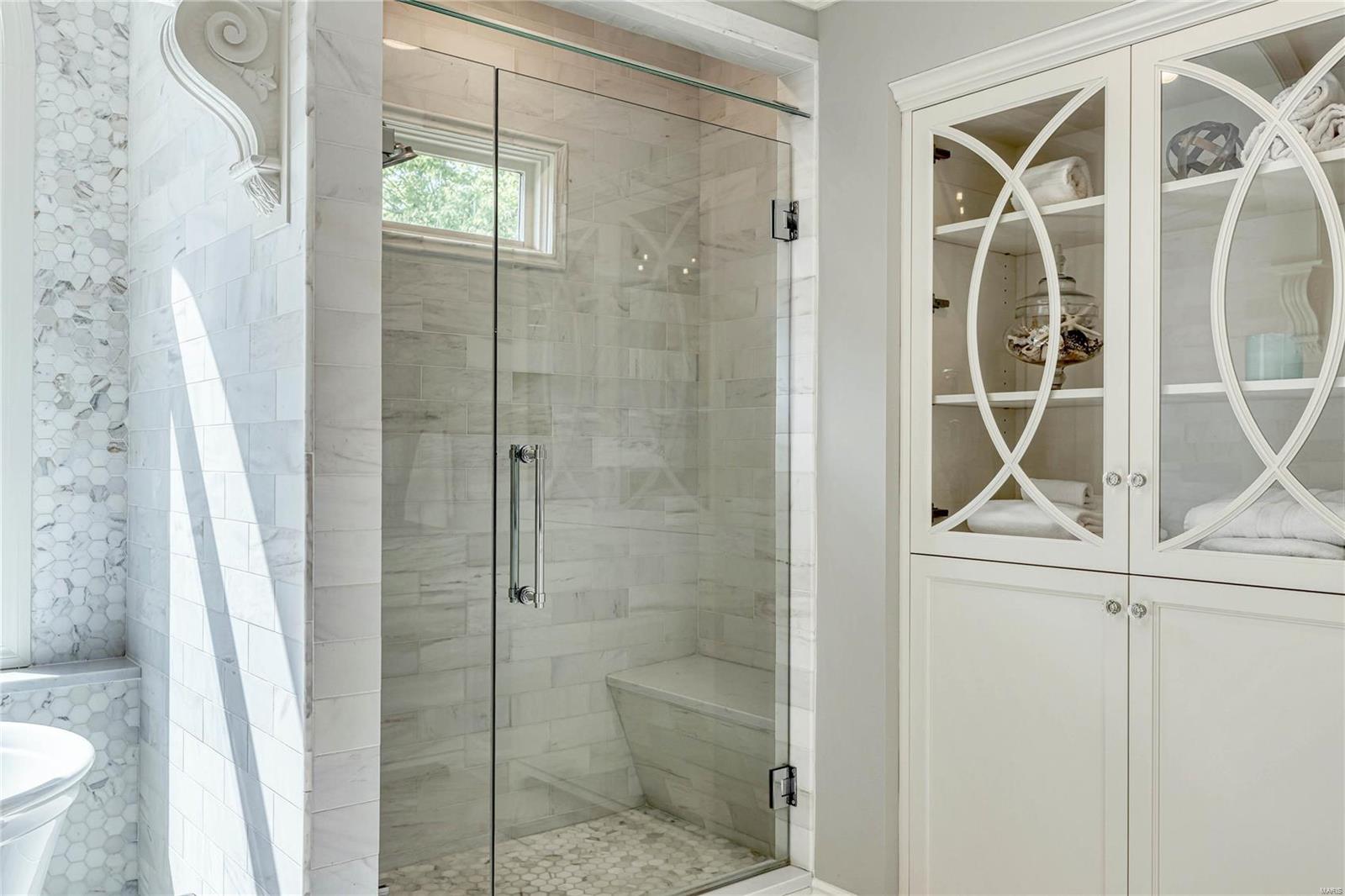 Whitmoor Upper Rdwy & Esmt - Residential