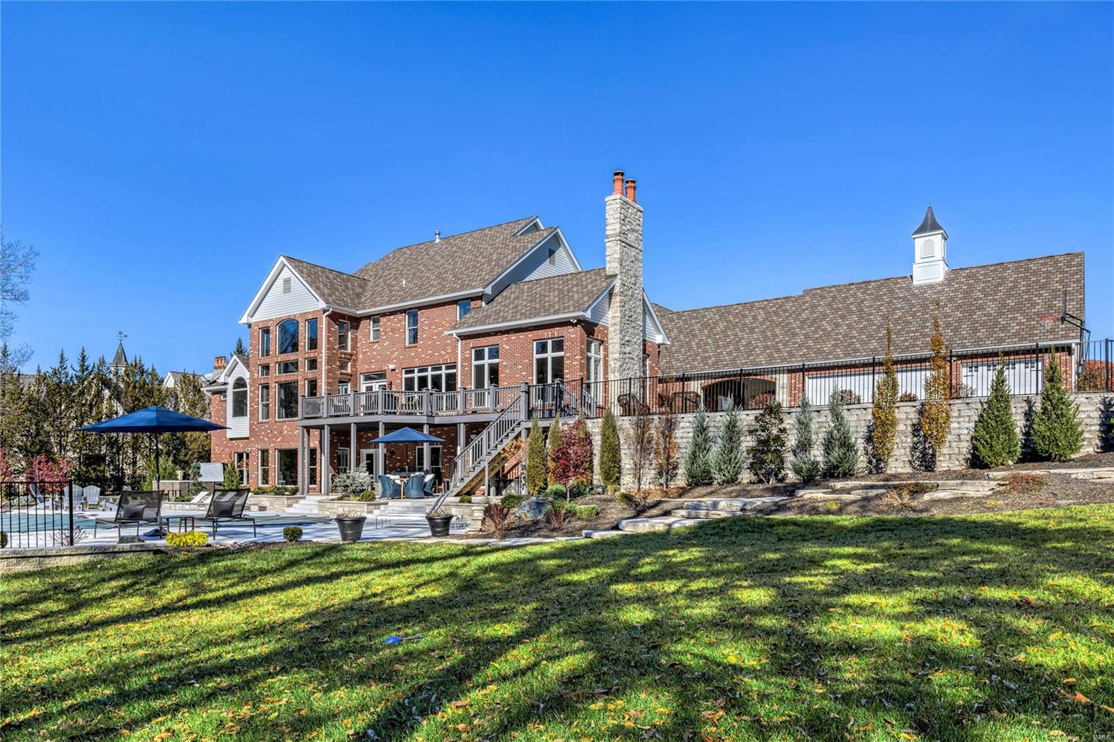 Whitmoor Upper Rdwy & Esmt - Residential