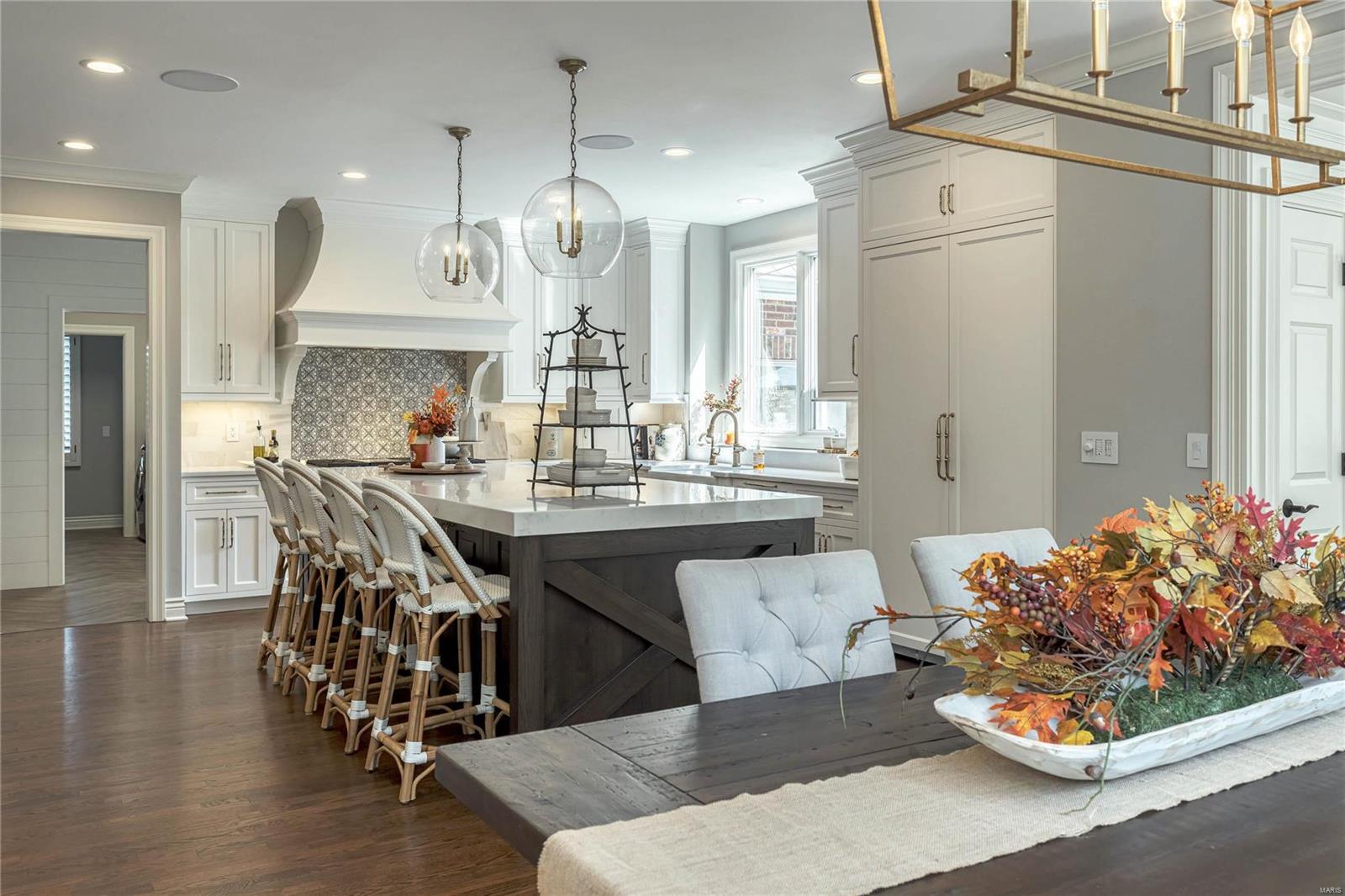 Whitmoor Upper Rdwy & Esmt - Residential