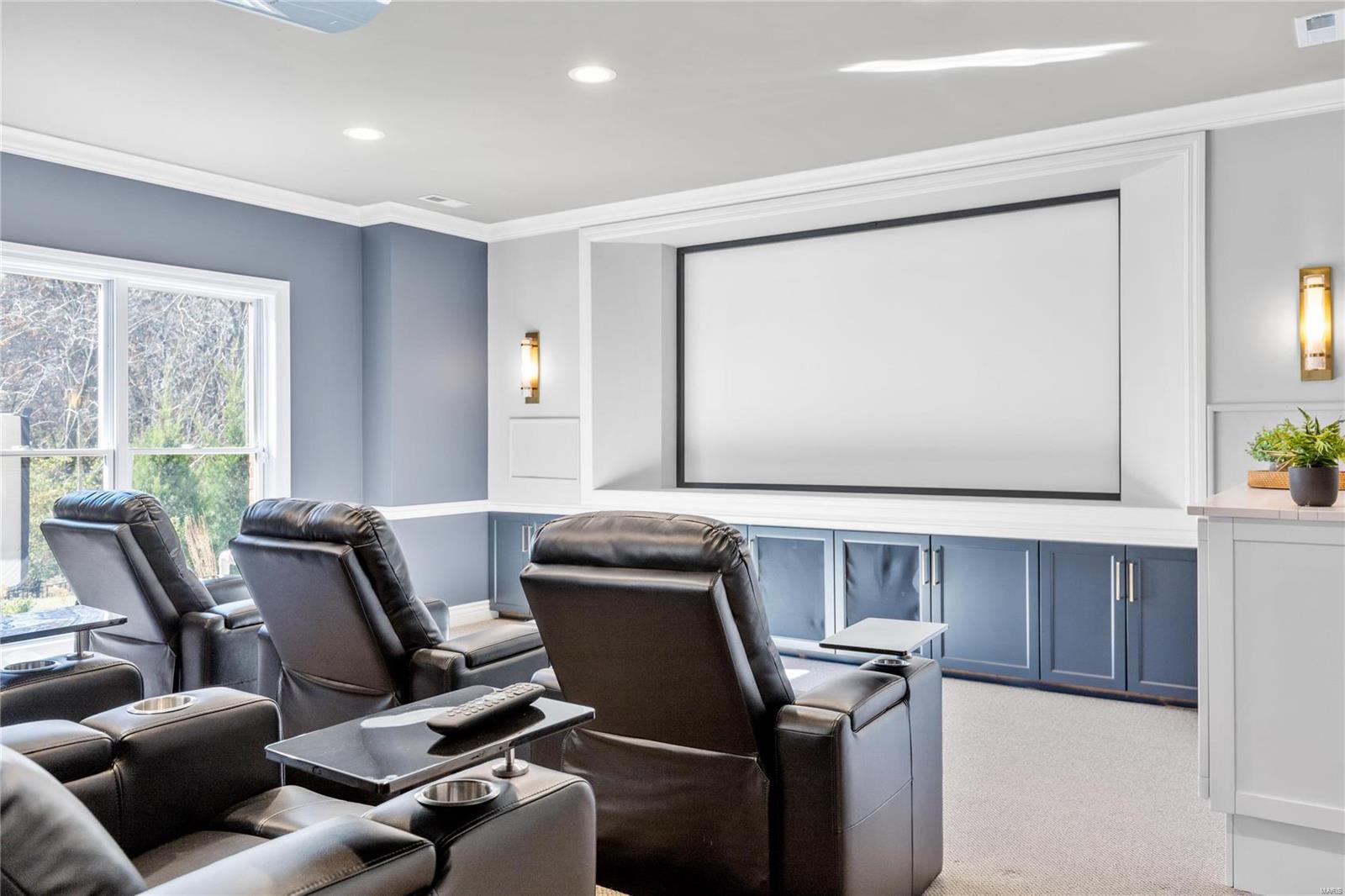 Whitmoor Upper Rdwy & Esmt - Residential