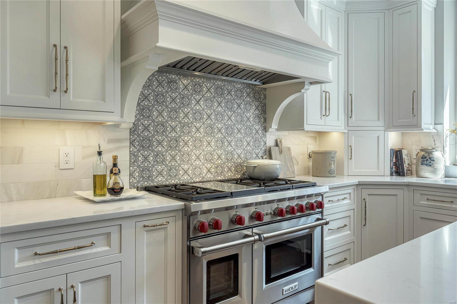 Whitmoor Upper Rdwy & Esmt - Residential