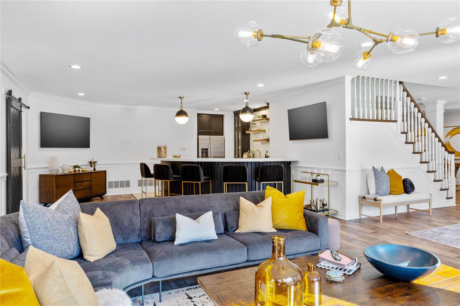 Whitmoor Upper Rdwy & Esmt - Residential