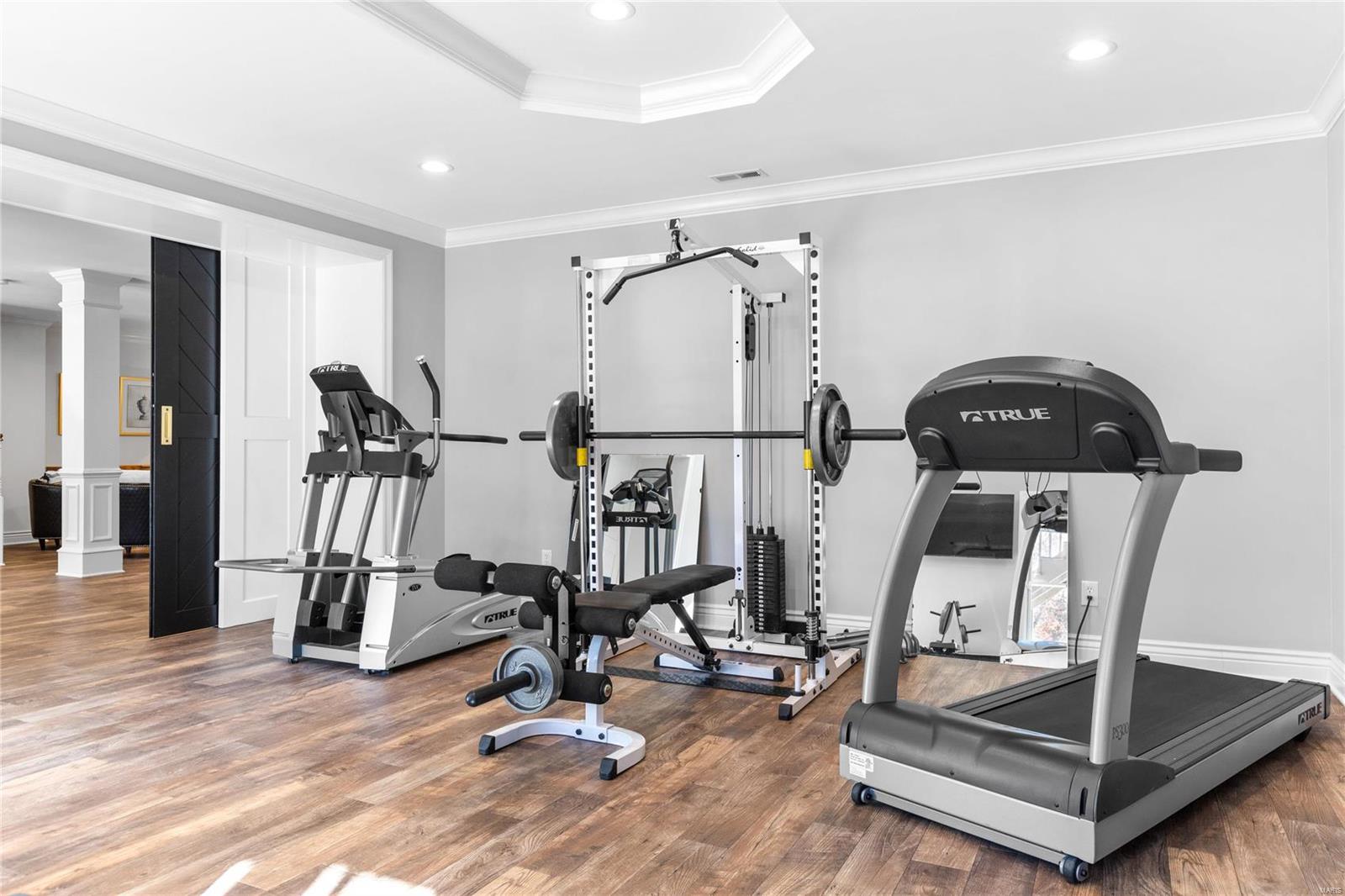 Whitmoor Upper Rdwy & Esmt - Residential