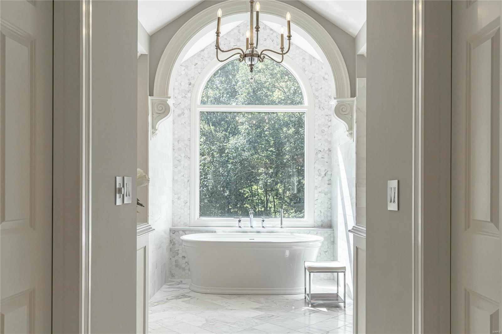 Whitmoor Upper Rdwy & Esmt - Residential